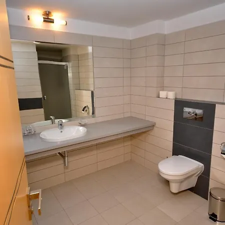 Unipharma דונובאלי