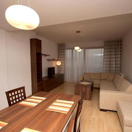 Unipharma Aparthotel 3*