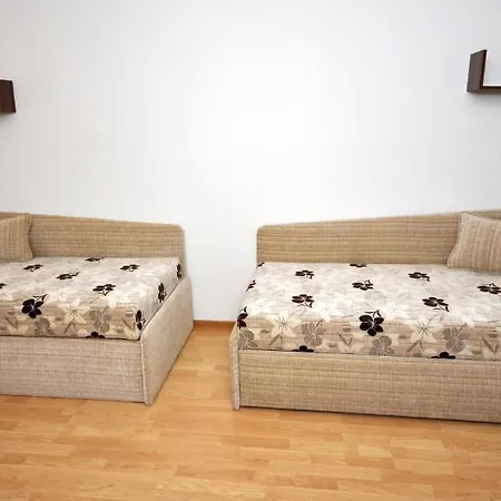 מלון דירות Unipharma