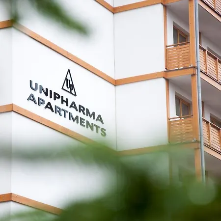 Unipharma מלון דירות 3*