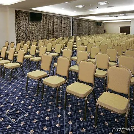 Aparthotel Unipharma 3*